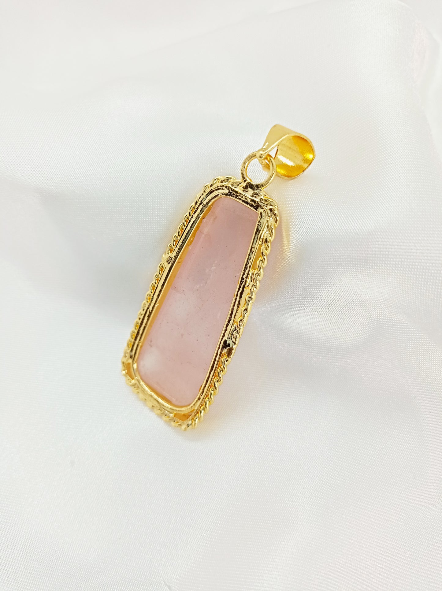 Rose quartz Pendant