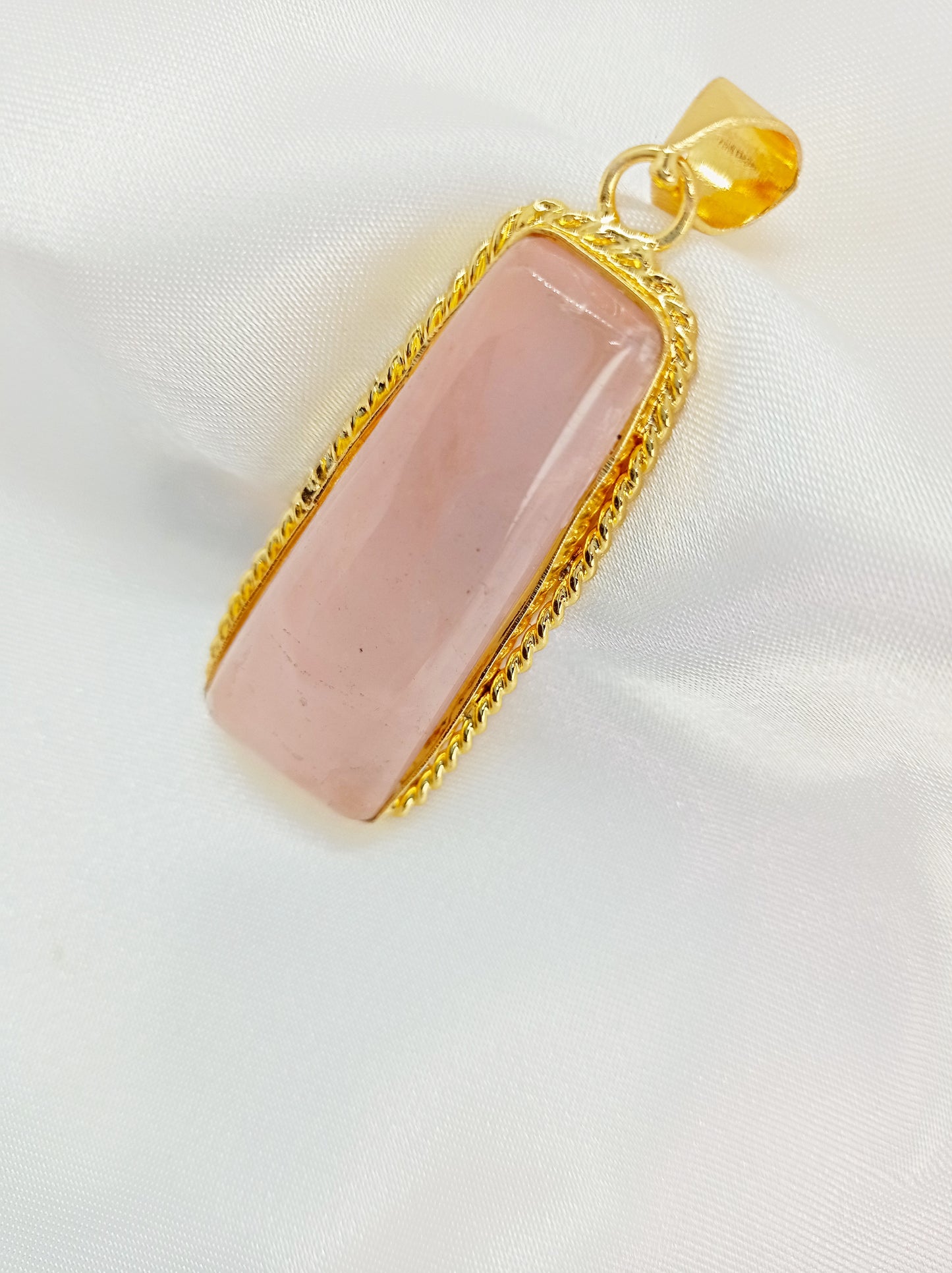 Rose quartz Pendant