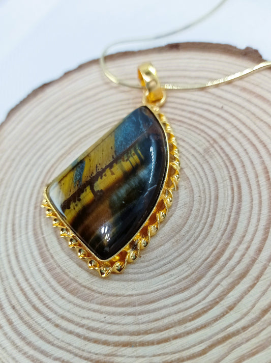 Tiger eye natural stone gold pendant