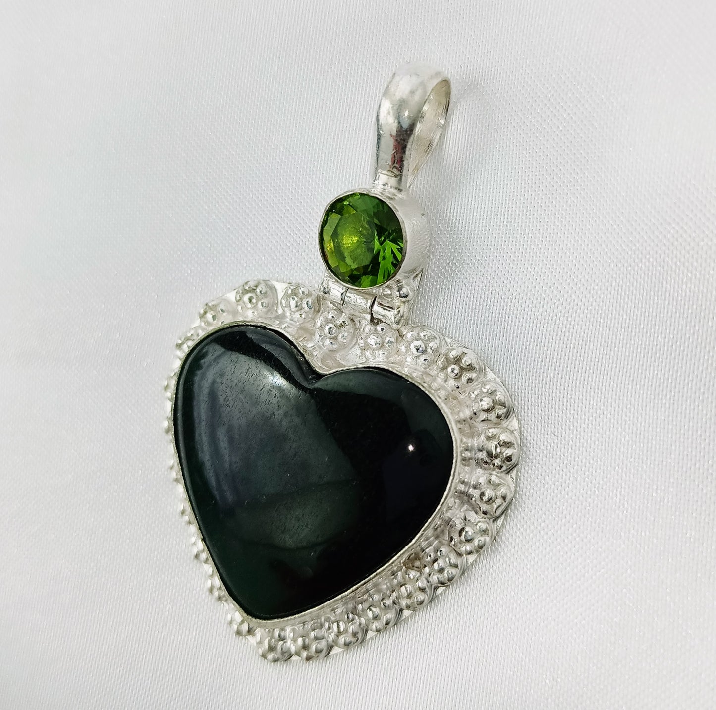 Dark Green Agate and Peridot Stone