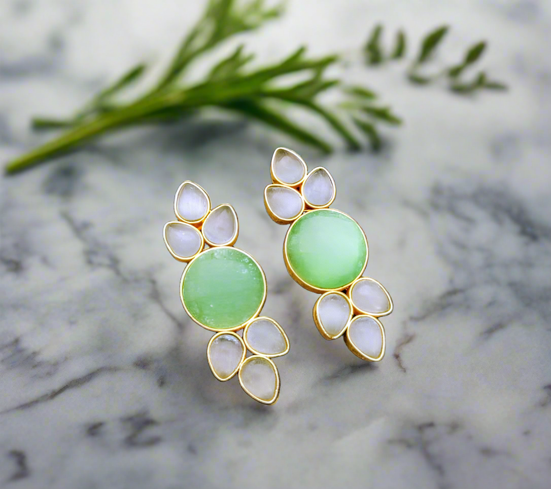 Green Chrysoprase Gold Earrings
