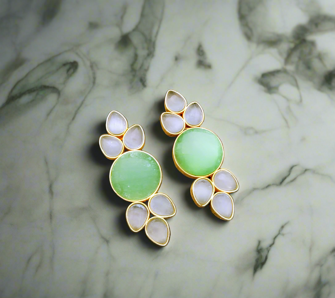 Green Chrysoprase Gold Earrings
