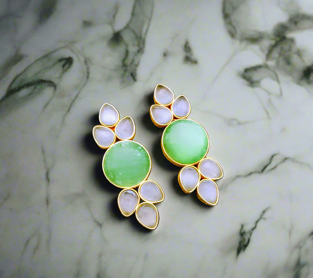 Green Chrysoprase Gold Earrings